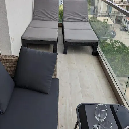 Summer Nest By Summer Smile ナボダリ